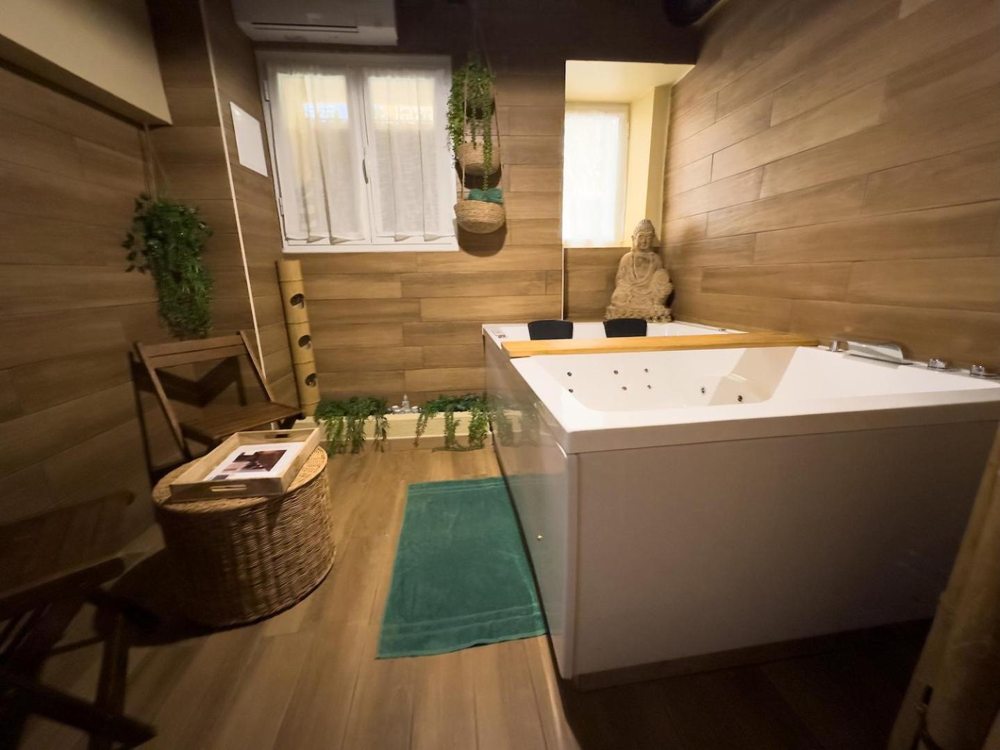 Le Balneo Jacuzzi Vieil Antibes Safranier Lejlighed Eksteriør billede